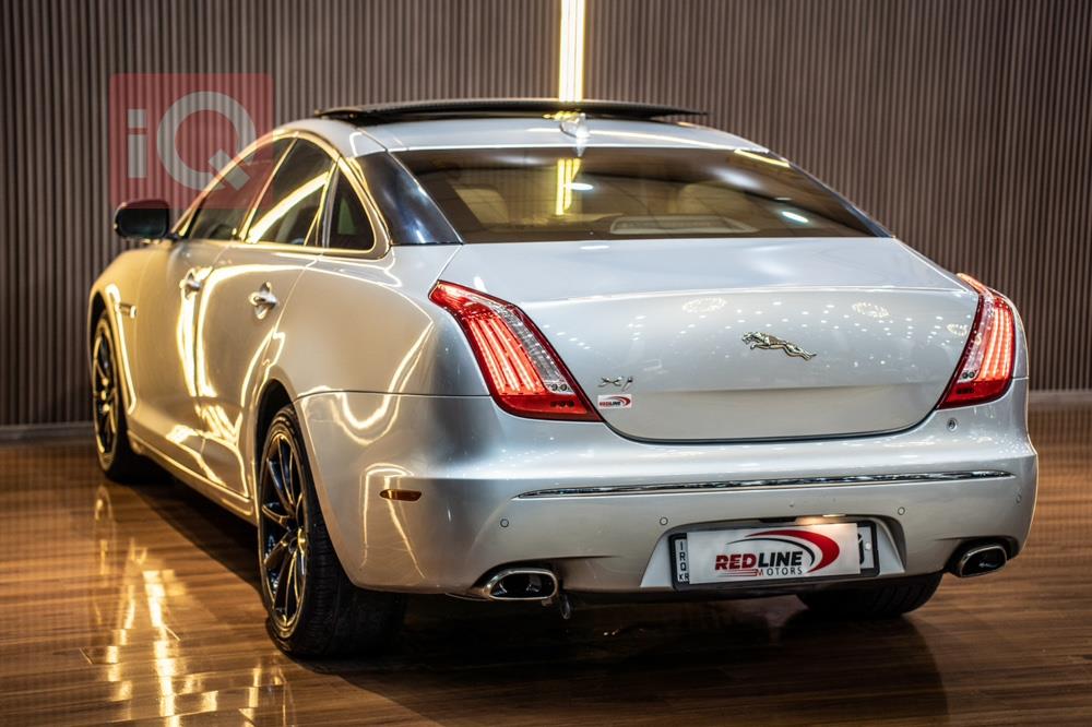 جاكوار XJ
